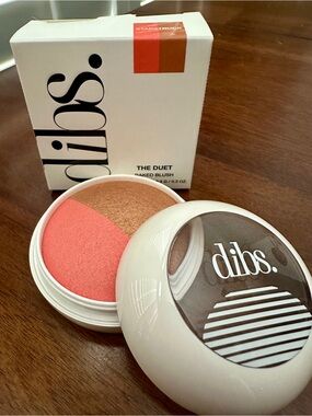Dibs Beauty. The Duet Baked Blush duo in Starstruck
